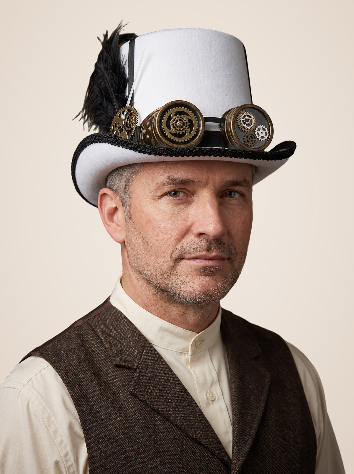 Feathered Gear Goggle White Top Hat in White, worn by a model, front left, seen from above, picture 2